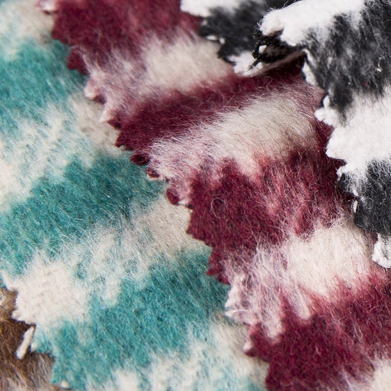 Tkanina tweedowa Vichy 10% wełna 90% szczotka z włókien chemicznych 2221